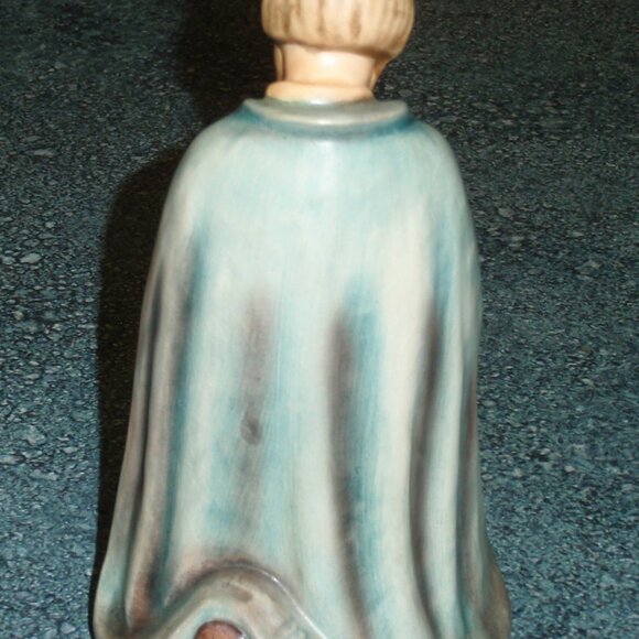 Hummel Goebel Nativity Scene #214/N Kneeling King Wise Men with Gift Money Box - Picture 5 of 9